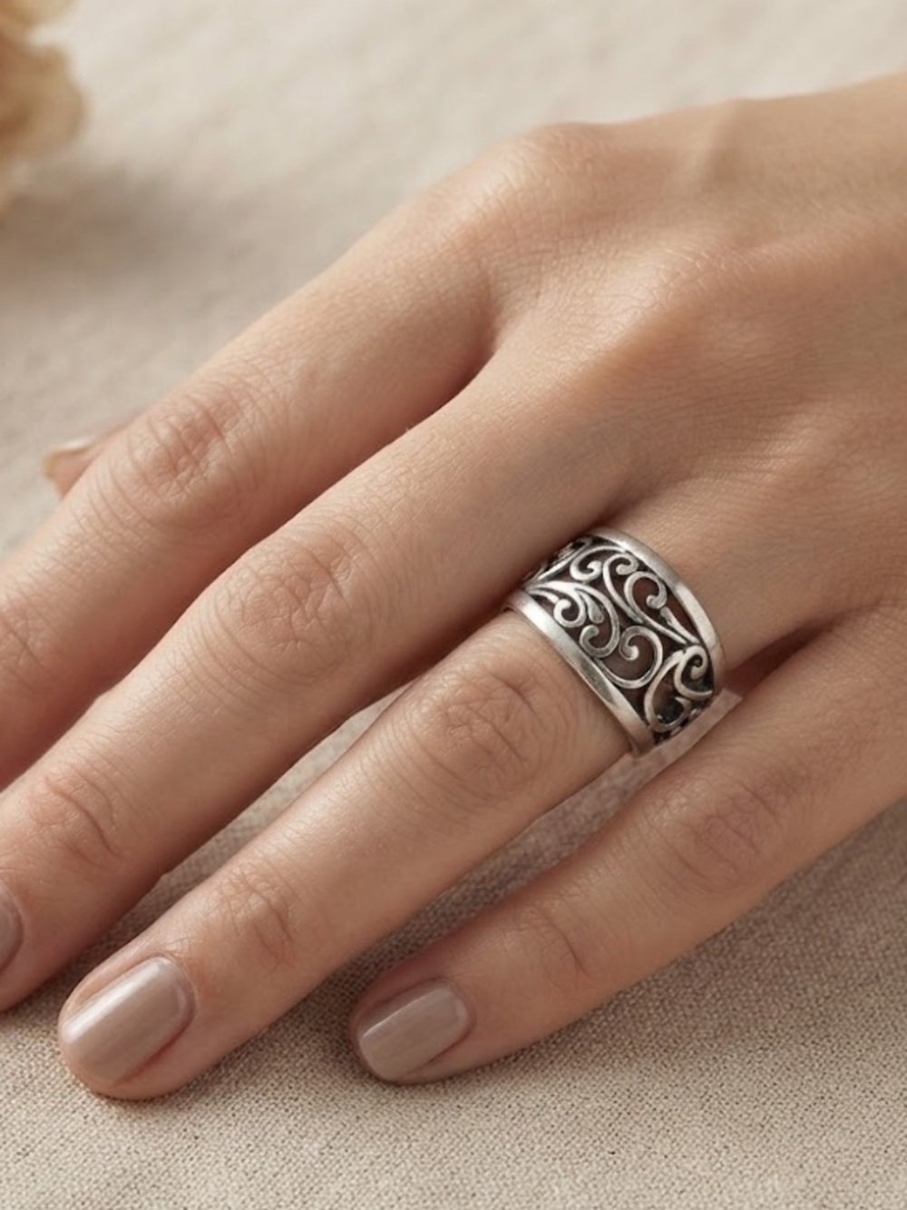 925 Sterling Silver Swirl Scroll Filigree Band Ring Vintage Style Sz 6.5